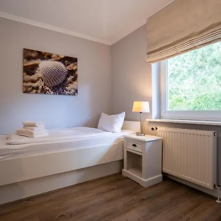 Lister Reede Garten Apartment List auf Sylt